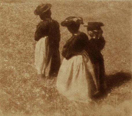 <em>Women from the Puster Valley,</em>c. 1914<br />Gum Bichromate on tissue<br />Image: 8 5/8 x 9 7/8"; Paper: 11 x 15 5/8"